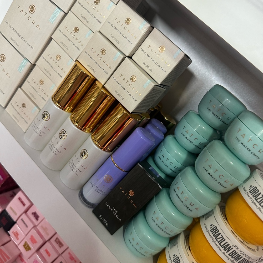 Hopeβs Makeup, Beauty and Skincare Show - Picture 6 of 17
